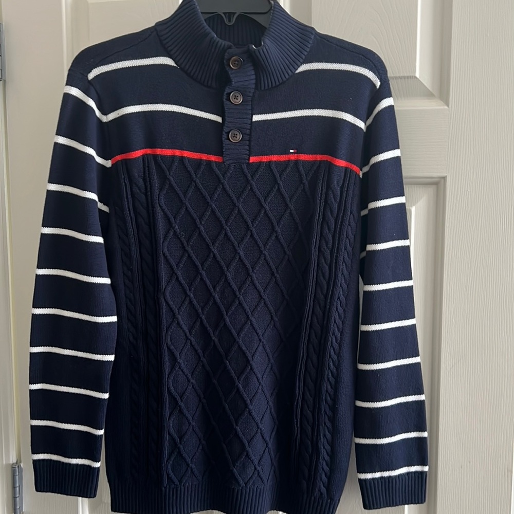 XL Boys Tommy Hilfiger sweater.